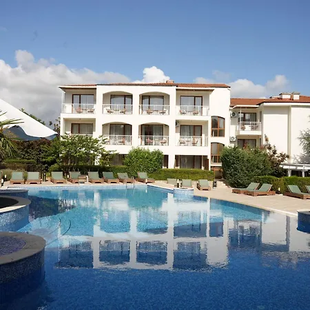 Отель Paradise Bay